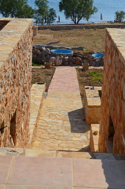 Villa Aristoteles Chalki Town Buitenkant foto