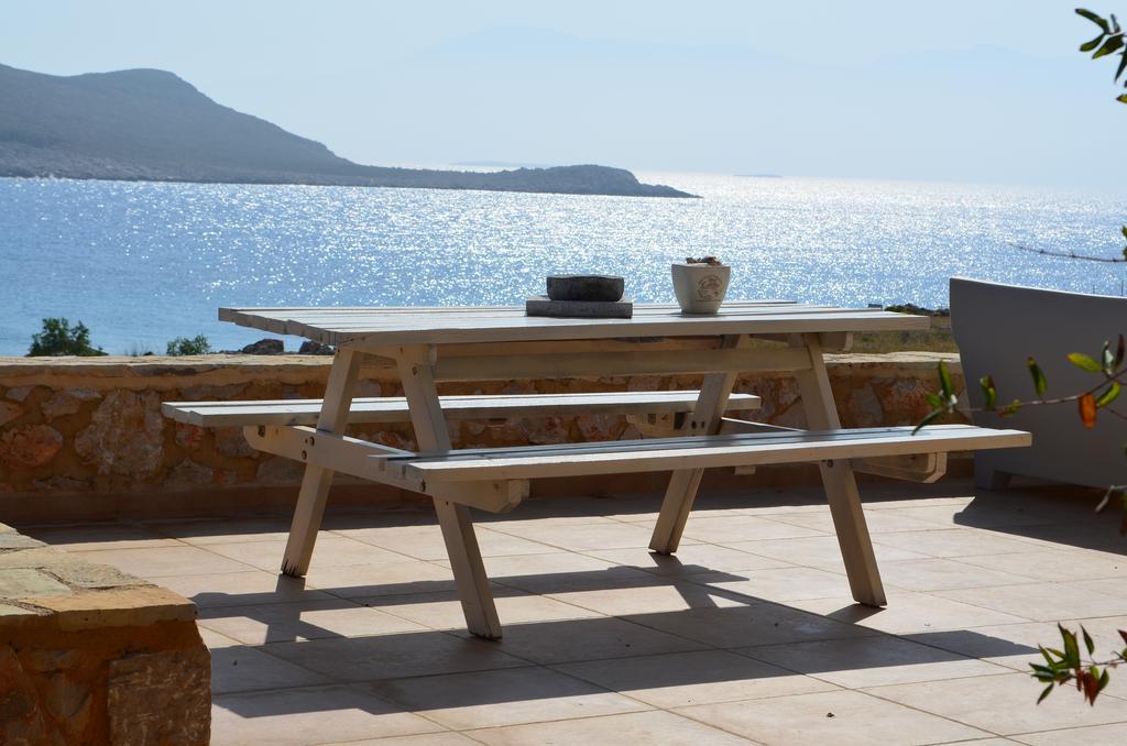 Villa Aristoteles Chalki Town Buitenkant foto
